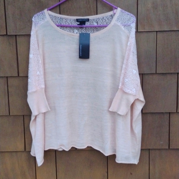 NWT Peachy pink colored blouse size small. It's quite sheer. - Picture 1 of 3